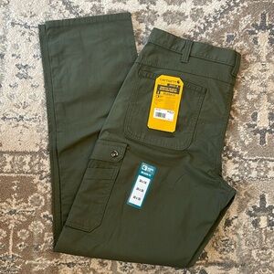 Carhartt Rugged Flex Relax Fit Ripstop Cargo Work Pants. 36 x 36. New with tags!